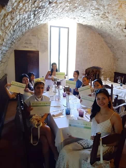 Valnerina/Pasta cooking class in a 12th century location - Service, warmth, and the feel of the day