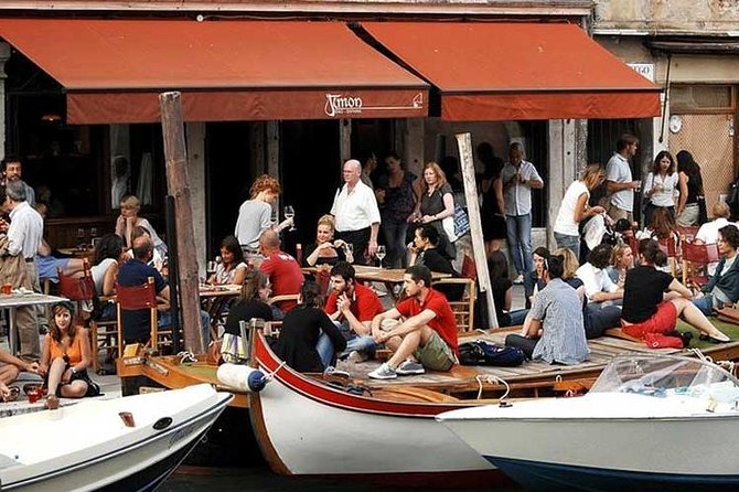 Venice: Jewish Ghetto & Cannaregio Area Food Tour: Pasta Wine Gelato and More! - Why this part of Venice works so well for a food walk