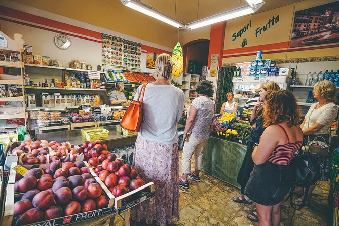 Verona: Italian Cooking Class with Pasta, Risotto and Tiramisù - Making pasta from dough to plate