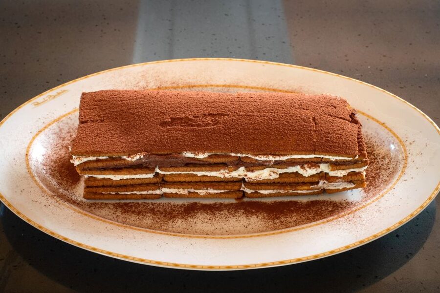 Verona: Pasta & Tiramisu Cooking Class at a Local's Home - Rolling sfoglia by hand