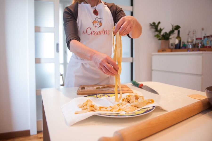 Verona: Pasta & Tiramisu Cooking Class at a Local's Home - The hosts make the difference