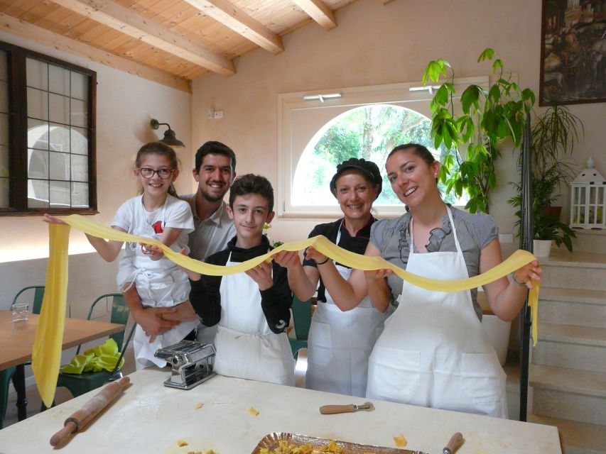 Verona: Tortellini Cooking Class and Lunch with Mamma Ivana - Rolling pasta with the special machine