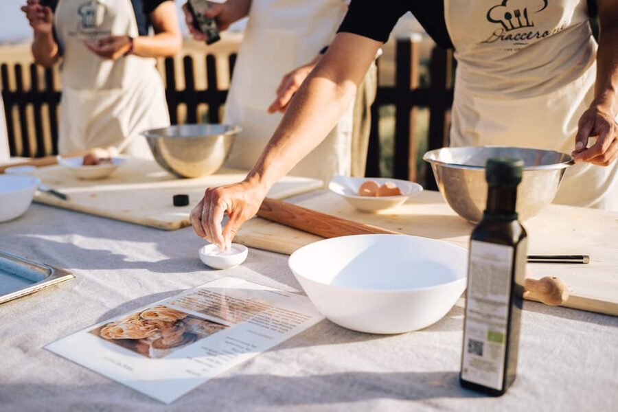 Volterra: Fresh Pasta Cooking Class at a Tuscan Farmhouse - Meeting Lucia, Ilanea, and the teaching style