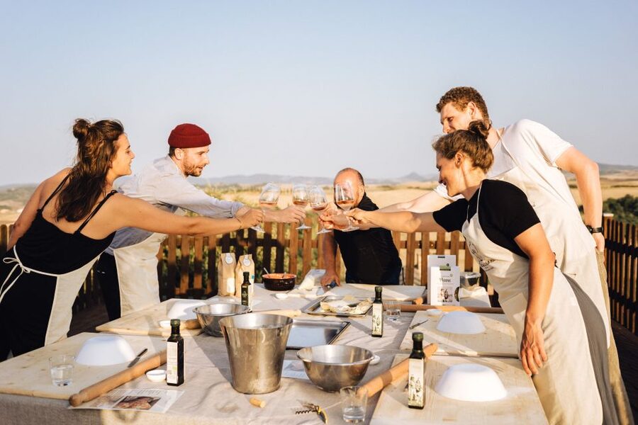 Volterra: Fresh Pasta Cooking Class at a Tuscan Farmhouse - Who will get the most from this class